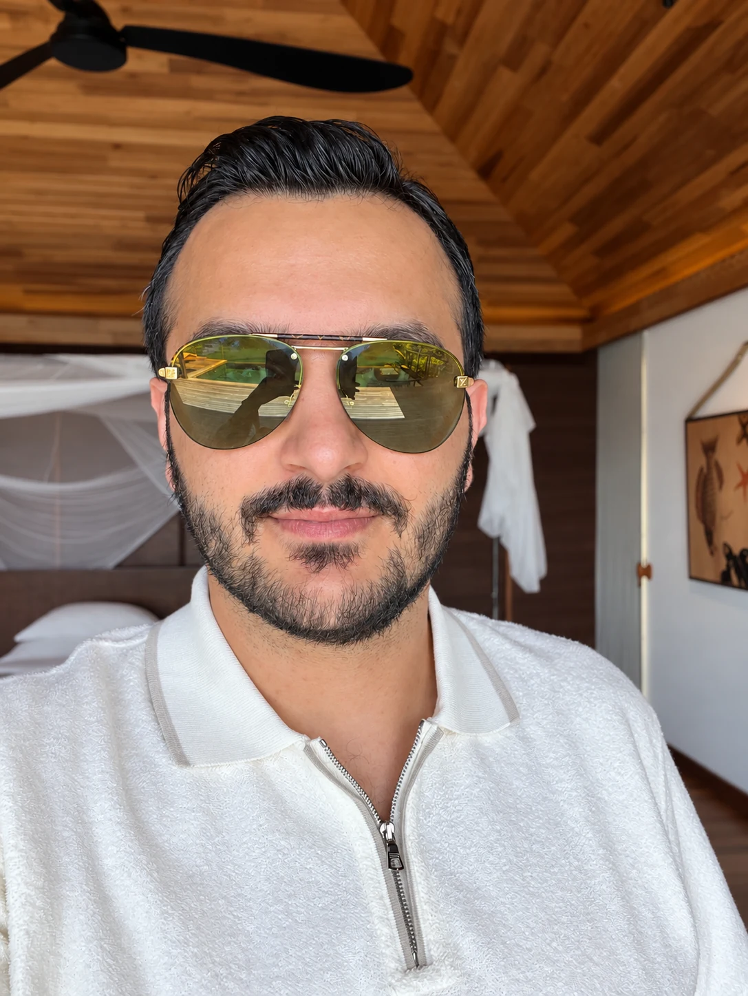 Moe wearing sunglasses